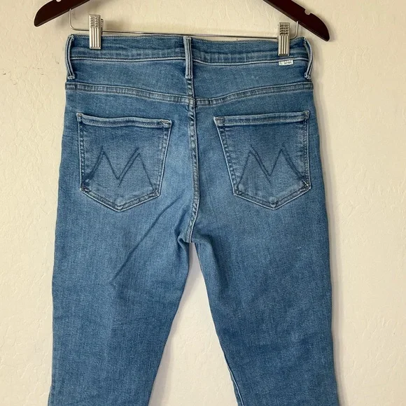 MOTHER The‎ Insider Step Fray Crop Jeans Out of the Blue Size 26 Women’s - Picture 7 of 10